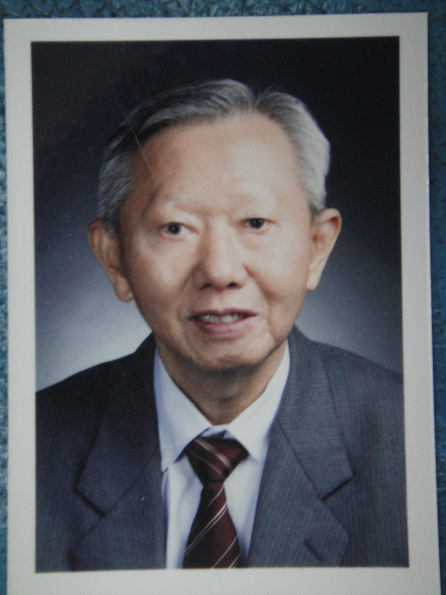 梁超伍